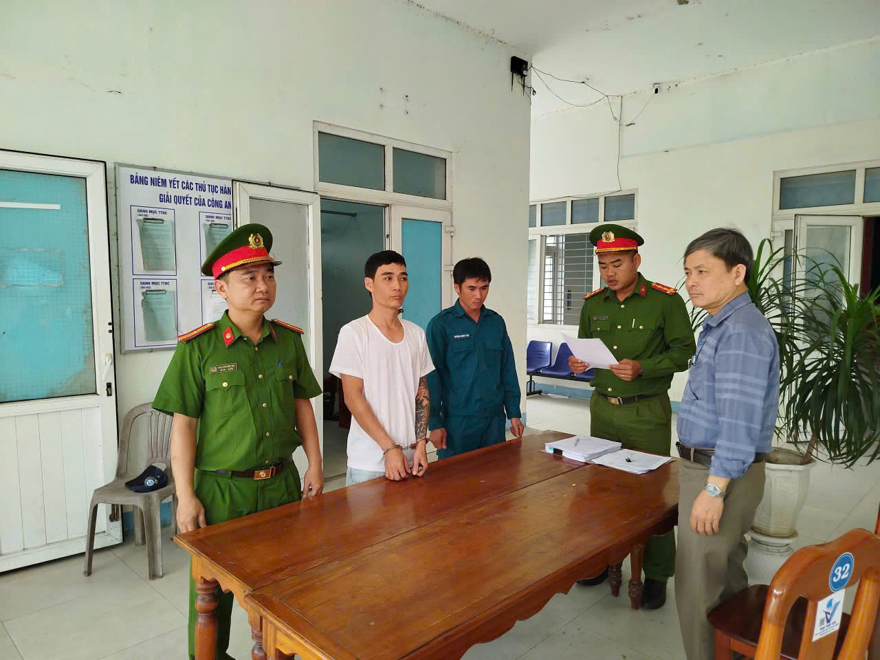 Công an Quảng Nam bắt đối tượng vừa ra tù đã gây án- Ảnh 1.