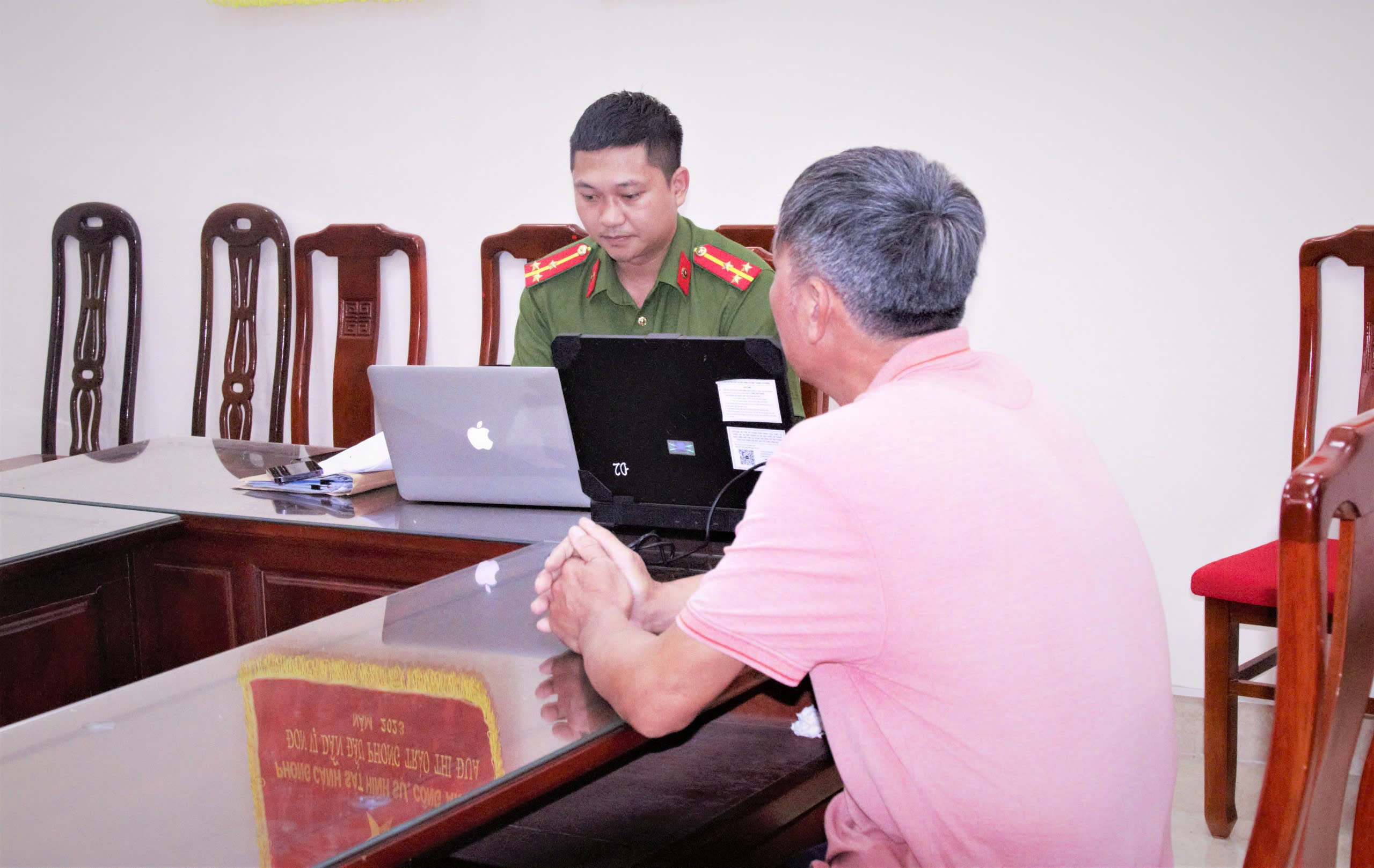 Con chưa đủ tuổi đi xe máy gây tai nạn chết người, bố bị khởi tố- Ảnh 1.