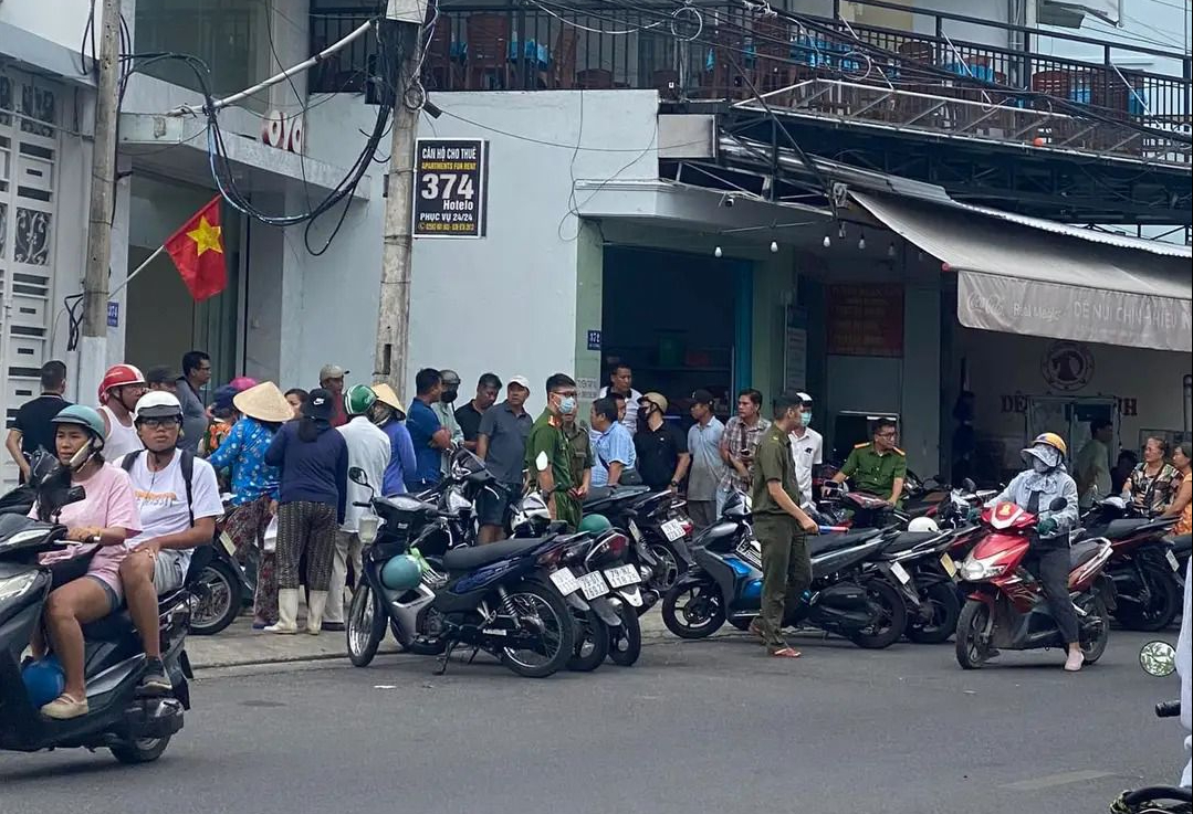 Án mạng trong khách sạn ở Nha Trang: Chồng "hờ" giết 2 mẹ con rồi tự sát vì ghen tuông?- Ảnh 1.