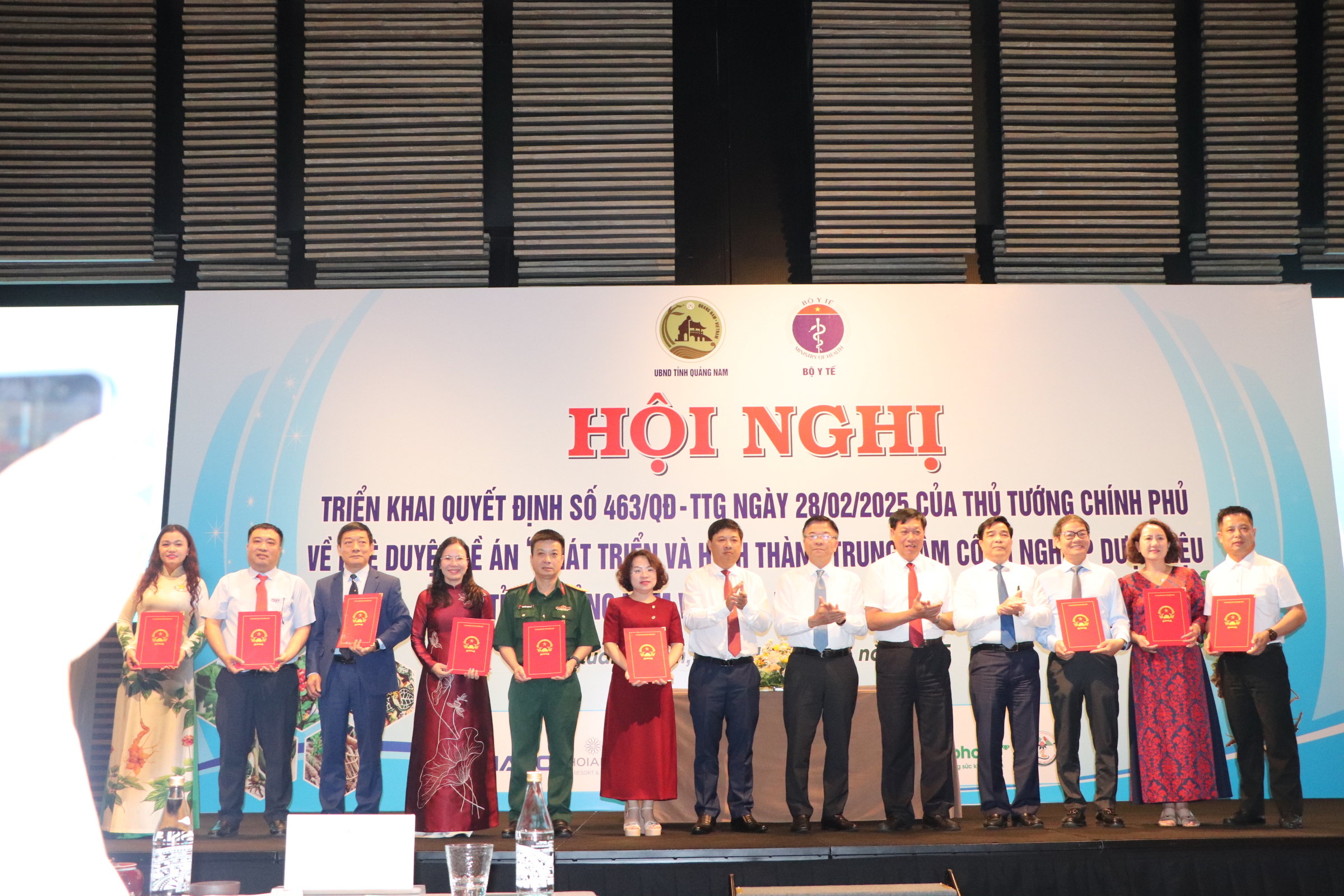 Phó Thủ tướng: Chung sức làm lớn, nhìn xa để đưa ngành dược liệu vươn tầm- Ảnh 3.
