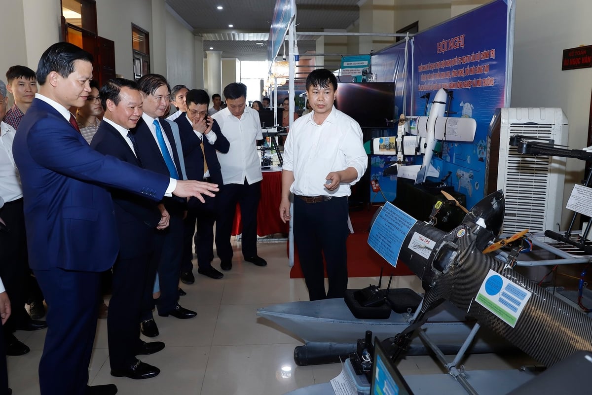 Ngành Nông nghiệp và Môi trường hành động triển khai Nghị quyết 57
- Ảnh 1.