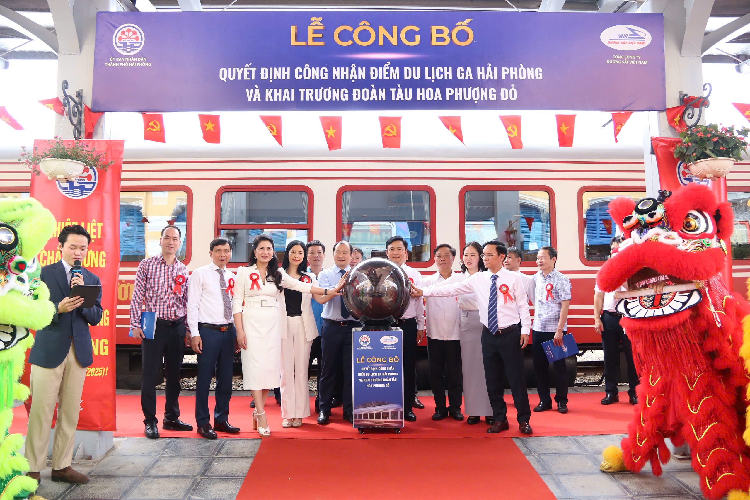 V&eacute; VIP tr&ecirc;n t&agrave;u du lịch H&agrave; Nội - Hải Ph&ograve;ng c&oacute; gi&aacute; tới 300.000 đồng/lượt- Ảnh 1.