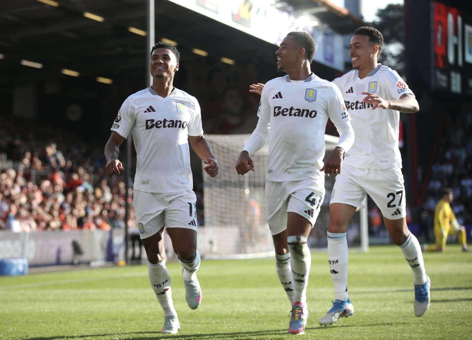 Ngoại hạng Anh: Man City sắp vỡ mộng &aacute; qu&acirc;n- Ảnh 4.