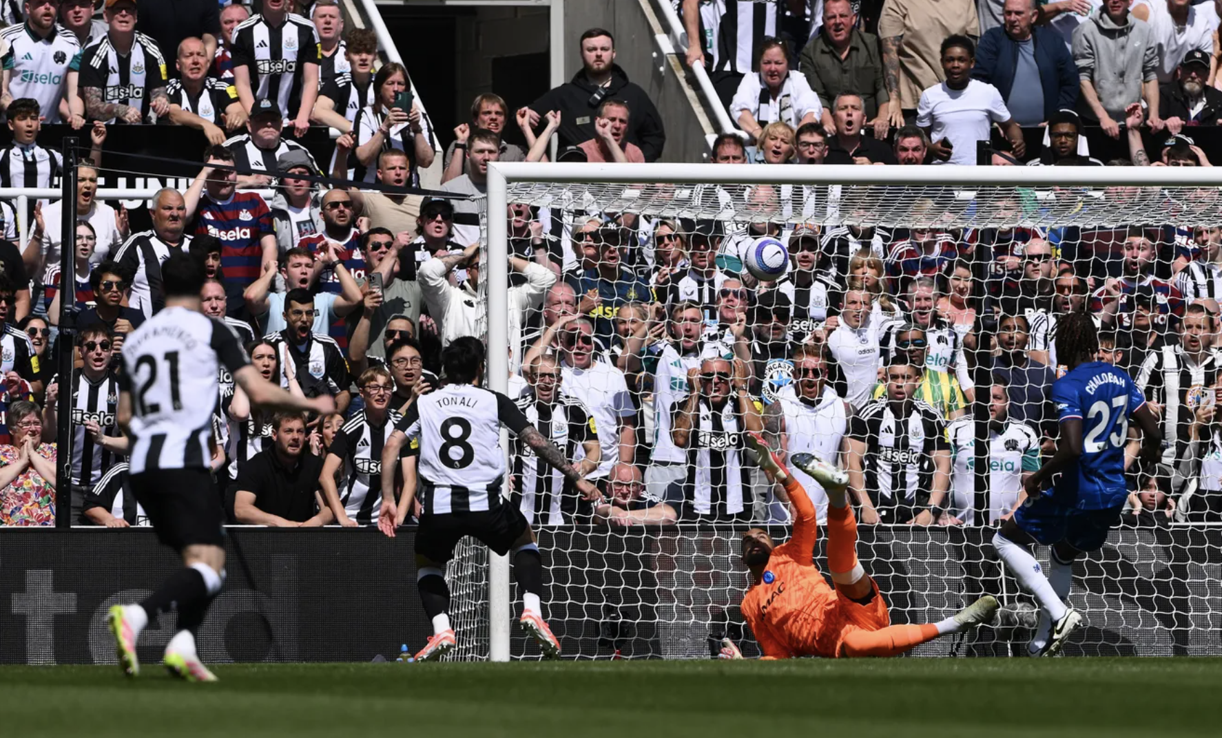 Ngoại hạng Anh: Arsenal, Newcastle h&acirc;m n&oacute;ng cuộc đua Top 5- Ảnh 3.