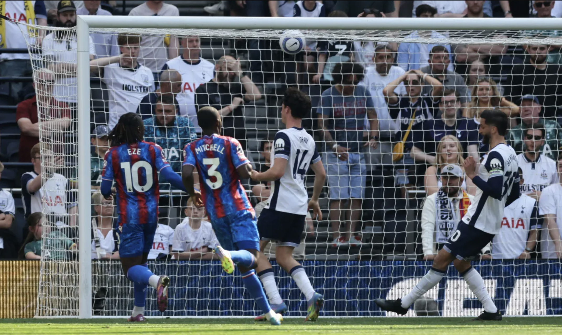 Ngoại hạng Anh: Arsenal, Newcastle h&acirc;m n&oacute;ng cuộc đua Top 5- Ảnh 7.