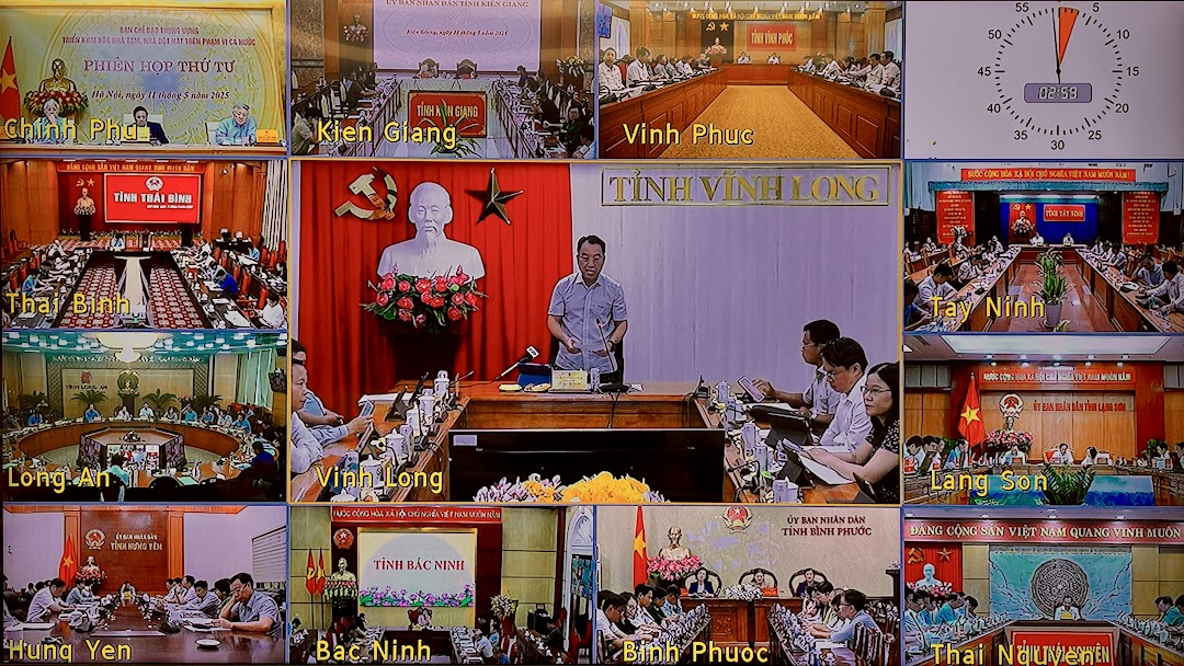Thủ tướng: Quyết t&acirc;m xo&aacute; nh&agrave; tạm, nh&agrave; dột n&aacute;t tr&ecirc;n cả nước trong th&aacute;ng 10-2025- Ảnh 2.
