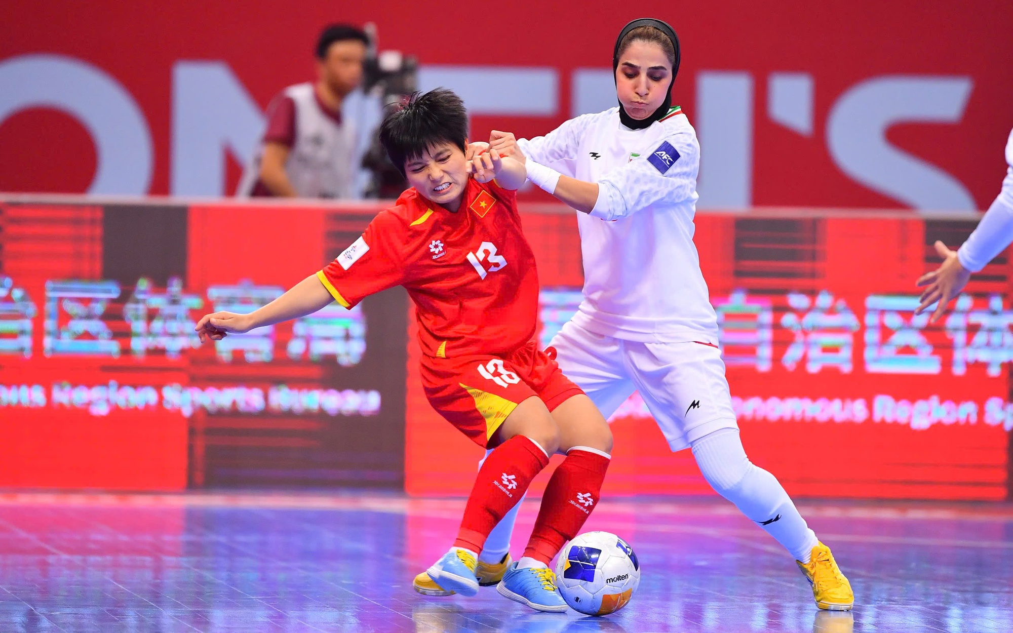HLV tuyển futsal Việt Nam n&oacute;i g&igrave; sau ng&ocirc;i đầu giải ch&acirc;u lục? - Ảnh 2.