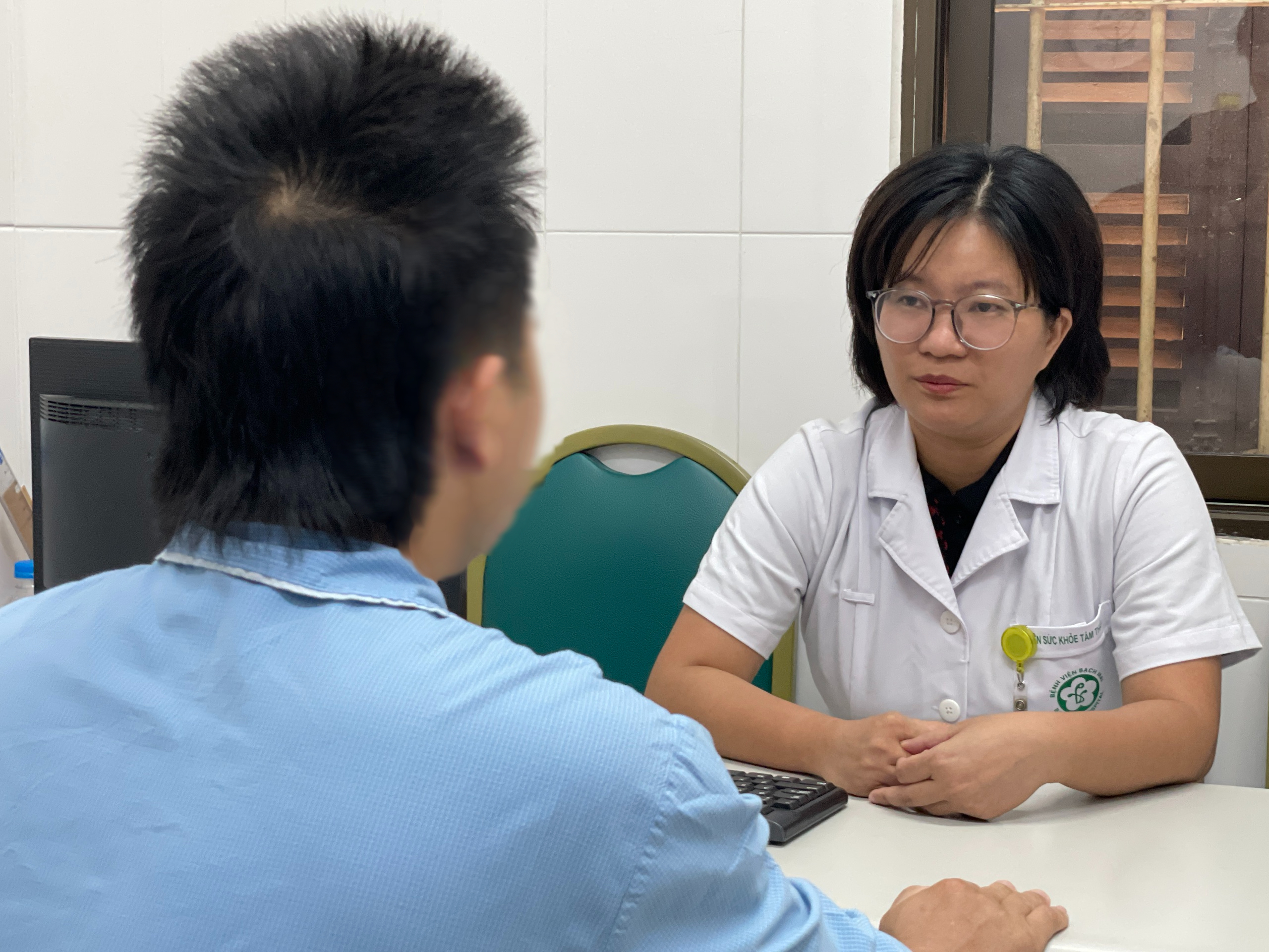 Nghiện chứng kho&aacute;n, người phụ nữ phải điều trị t&acirc;m thần- Ảnh 2.