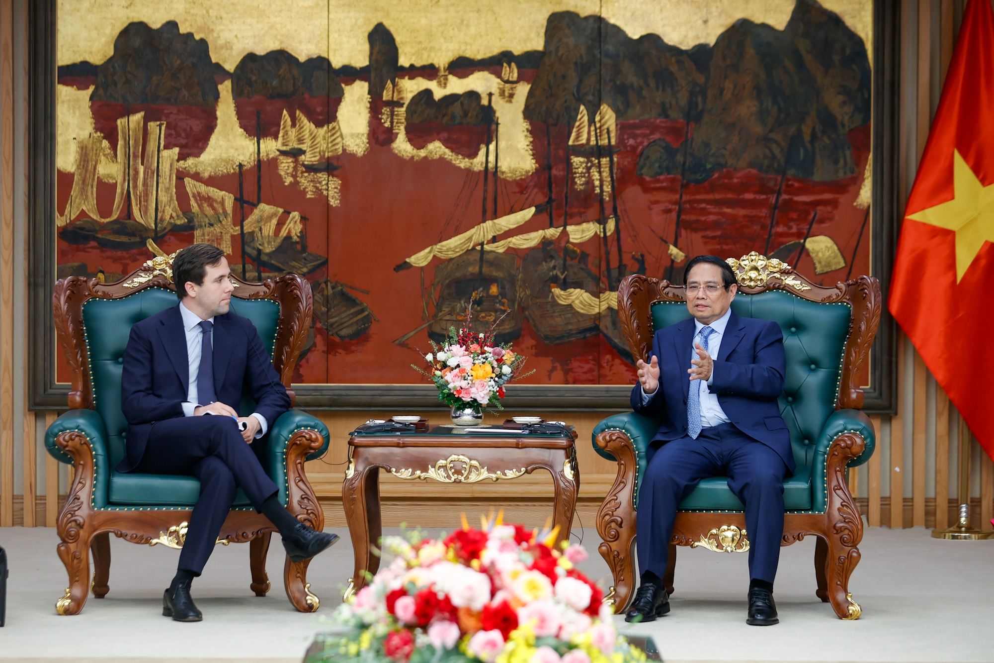 Gặp Bộ trưởng Thụy Điển, Thủ tướng nhắc kỷ niệm s&acirc;u sắc trong bộ phim "Victory Viet Nam"- Ảnh 3.
