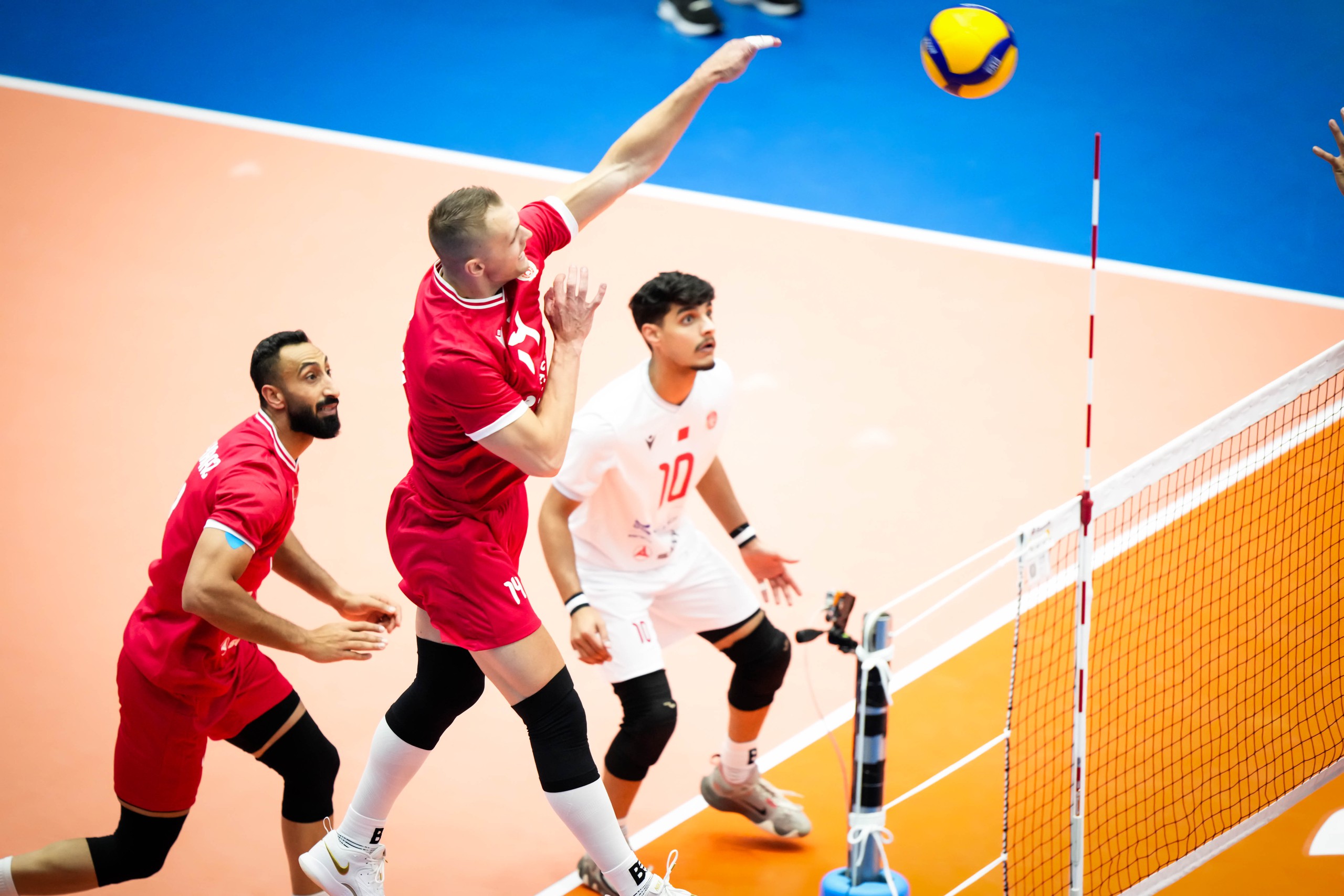Tuyển bóng chuyền Việt Nam thất thủ trận ra quân Cúp châu Á- Ảnh 2.