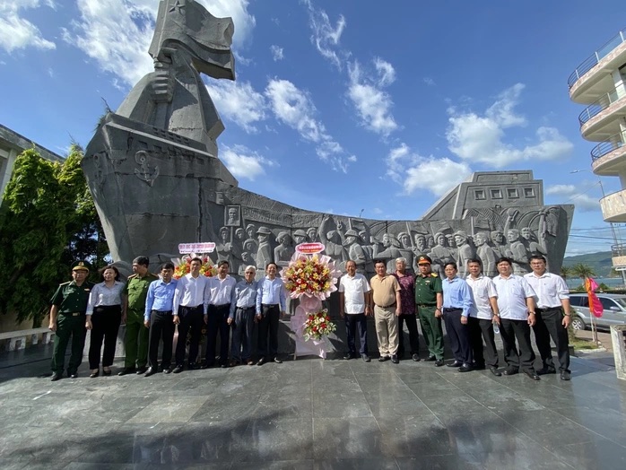 B&igrave;nh Định tổ chức chuỗi hoạt động kỷ niệm 70 năm chuyển qu&acirc;n tập kết ra Bắc- Ảnh 1.