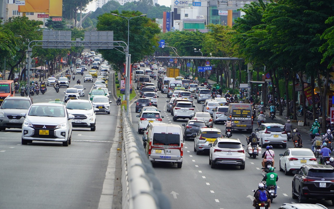 Quy định khí thải với ô tô: Tính kỹ lộ trình