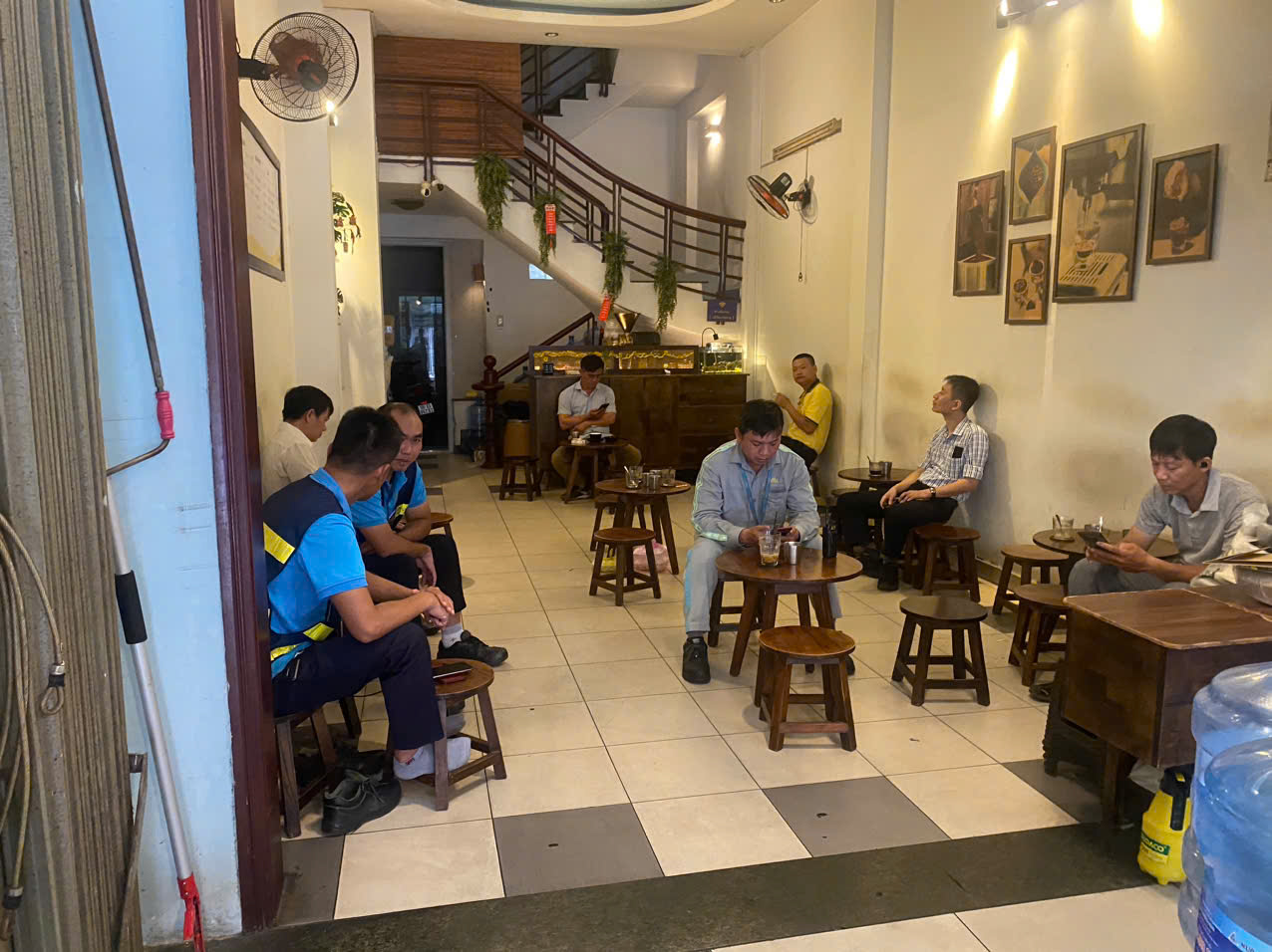 "Ngày mới, không cà phê thì chưa tỉnh!" - Ảnh 2.