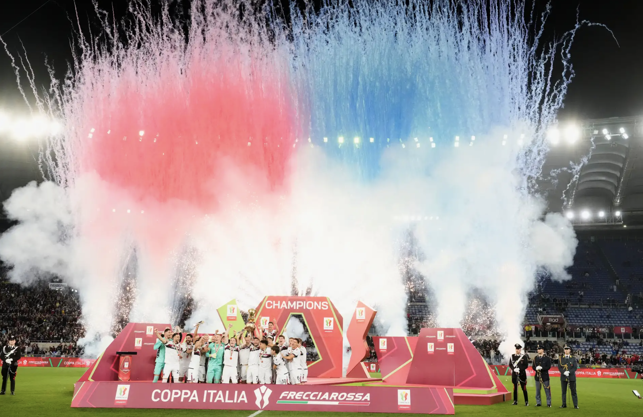 Hạ "&ocirc;ng lớn" AC Milan, Bologna đoạt Coppa Italia sau nửa thế kỷ - Ảnh 6.