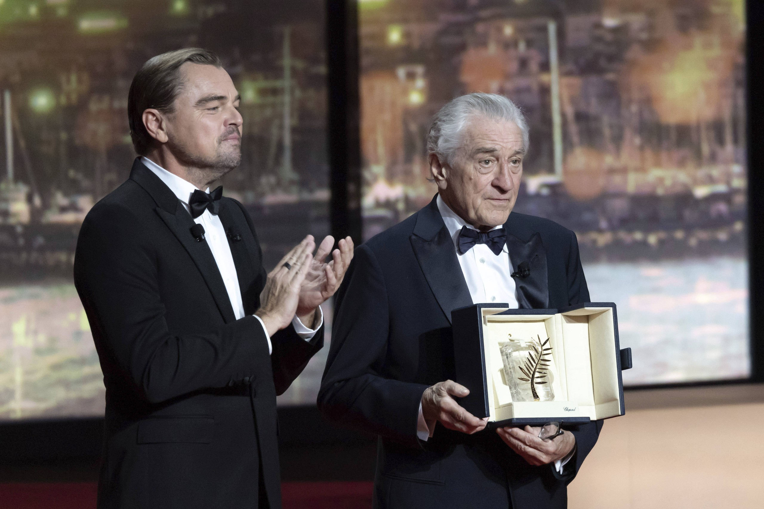Những bộ đầm phá vỡ lệnh cấm "hở bạo" ở Cannes 2025 - Ảnh 7.
