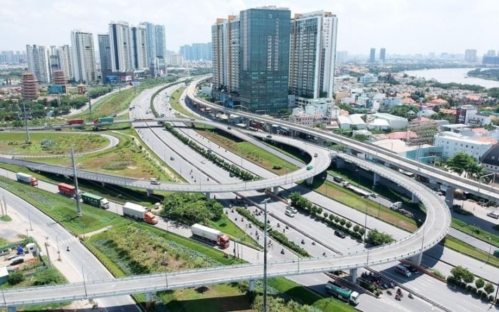 Nhiều điểm sáng giải ngân vốn đầu tư công - Ảnh 2.