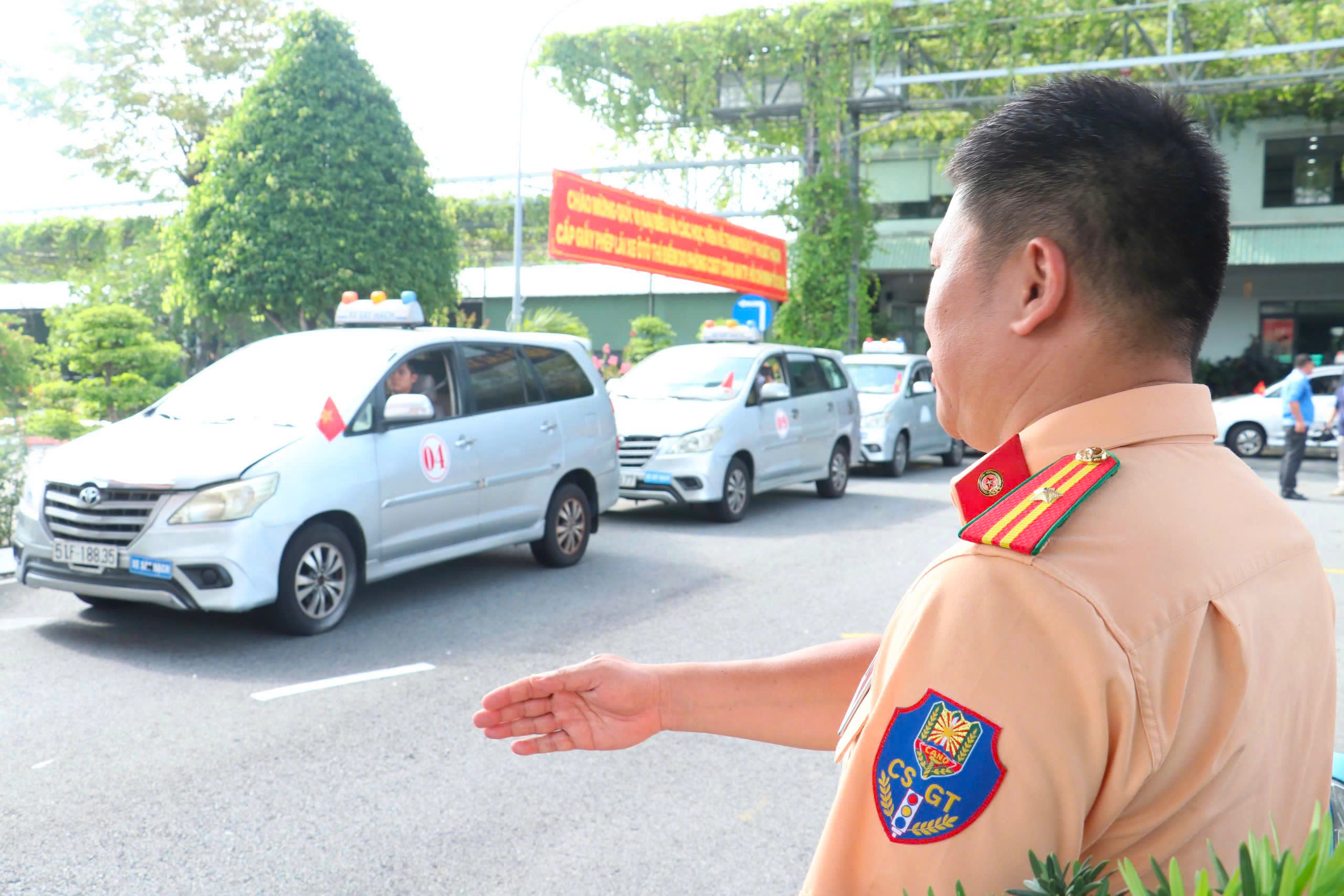Nối lại sát hạch, cấp giấy phép lái xe - Ảnh 2.
