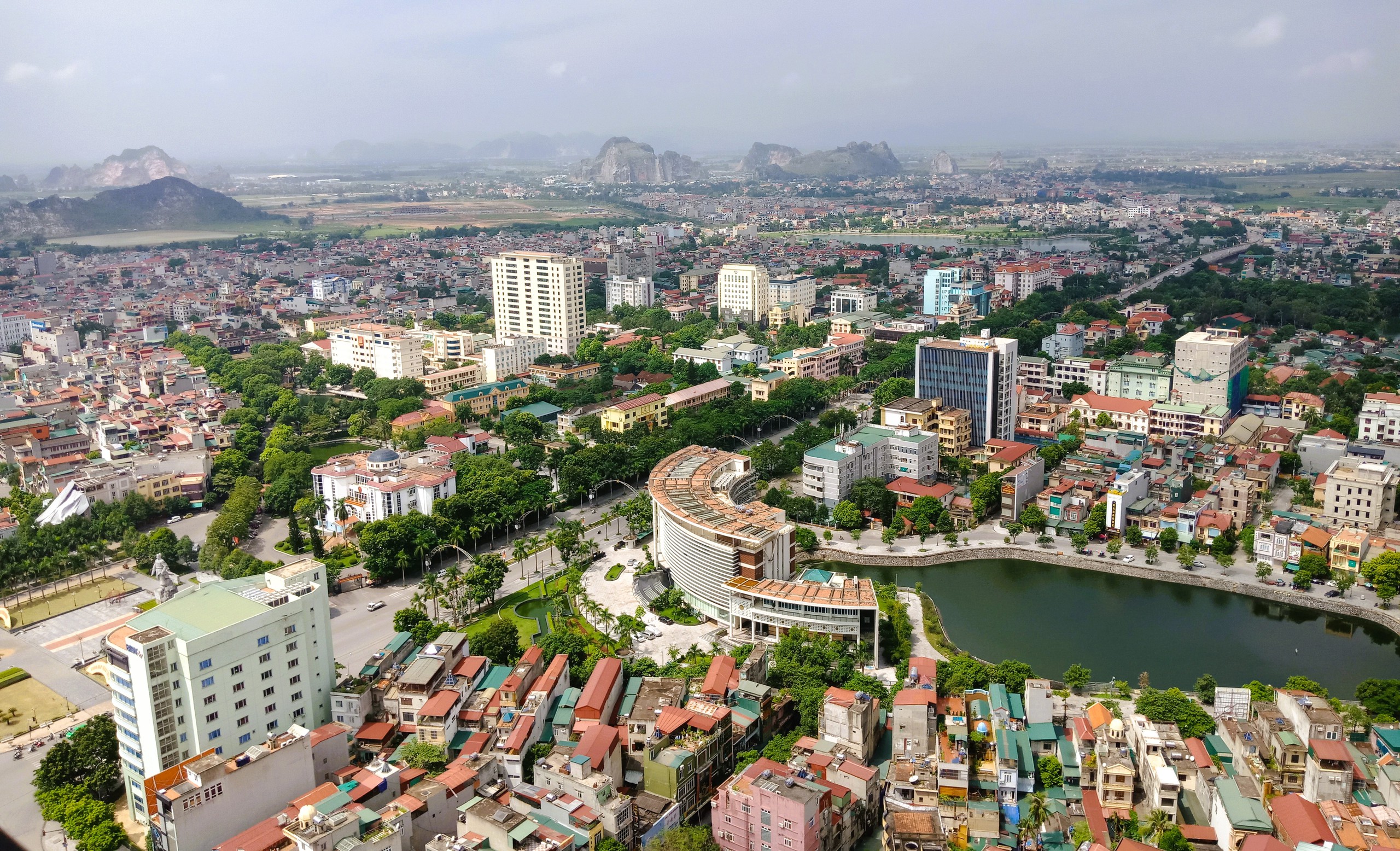 Ti&ecirc;u chuẩn giữ chức B&iacute; thư, Chủ tịch x&atilde; sau sắp xếp x&atilde; phường ở Thanh H&oacute;a - Ảnh 1.