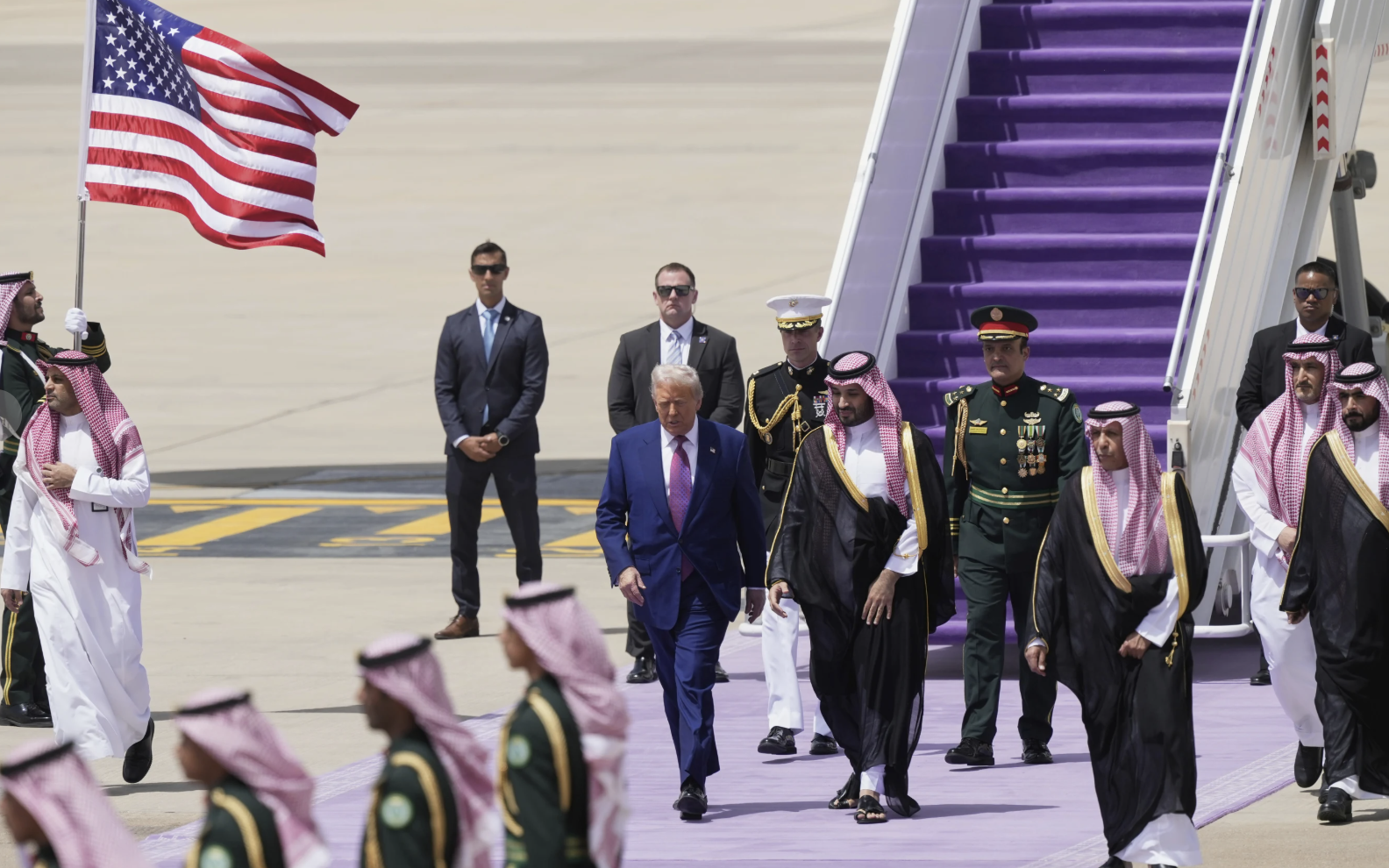 Động thái táo bạo của Tổng thống Donald Trump tại Ả Rập Saudi