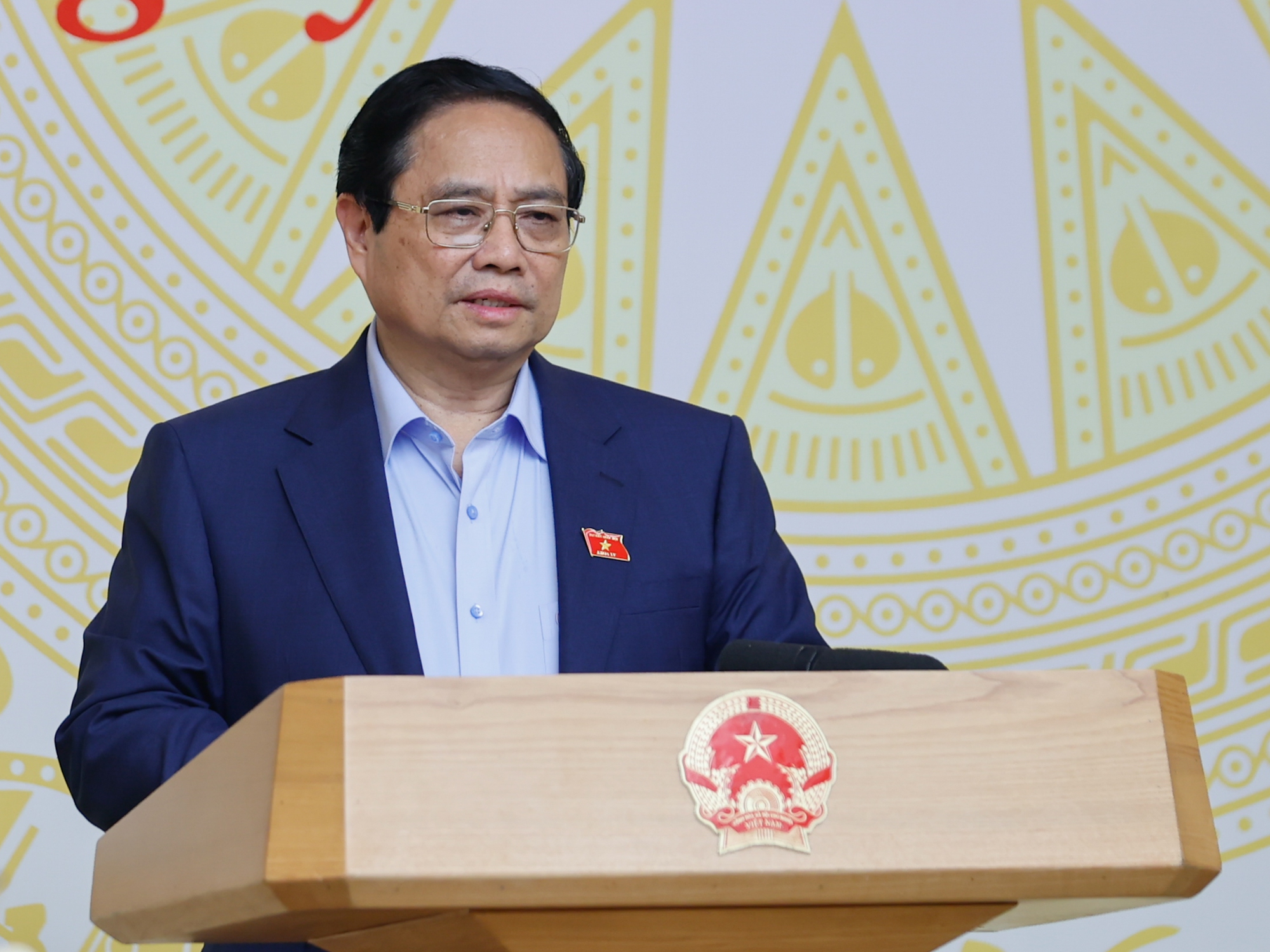 Thủ tướng: Có sự buông lỏng quản lý trong các vụ sữa giả, thuốc giả- Ảnh 1.