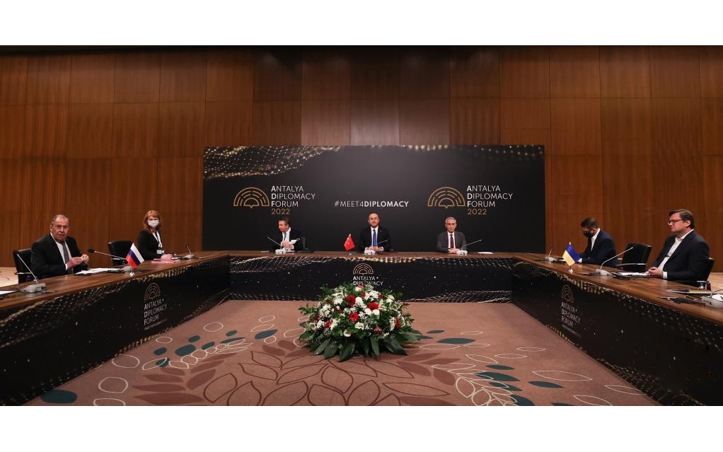 Nga sẽ đợi Ukraine tại Istanbul để đàm phán hòa bình