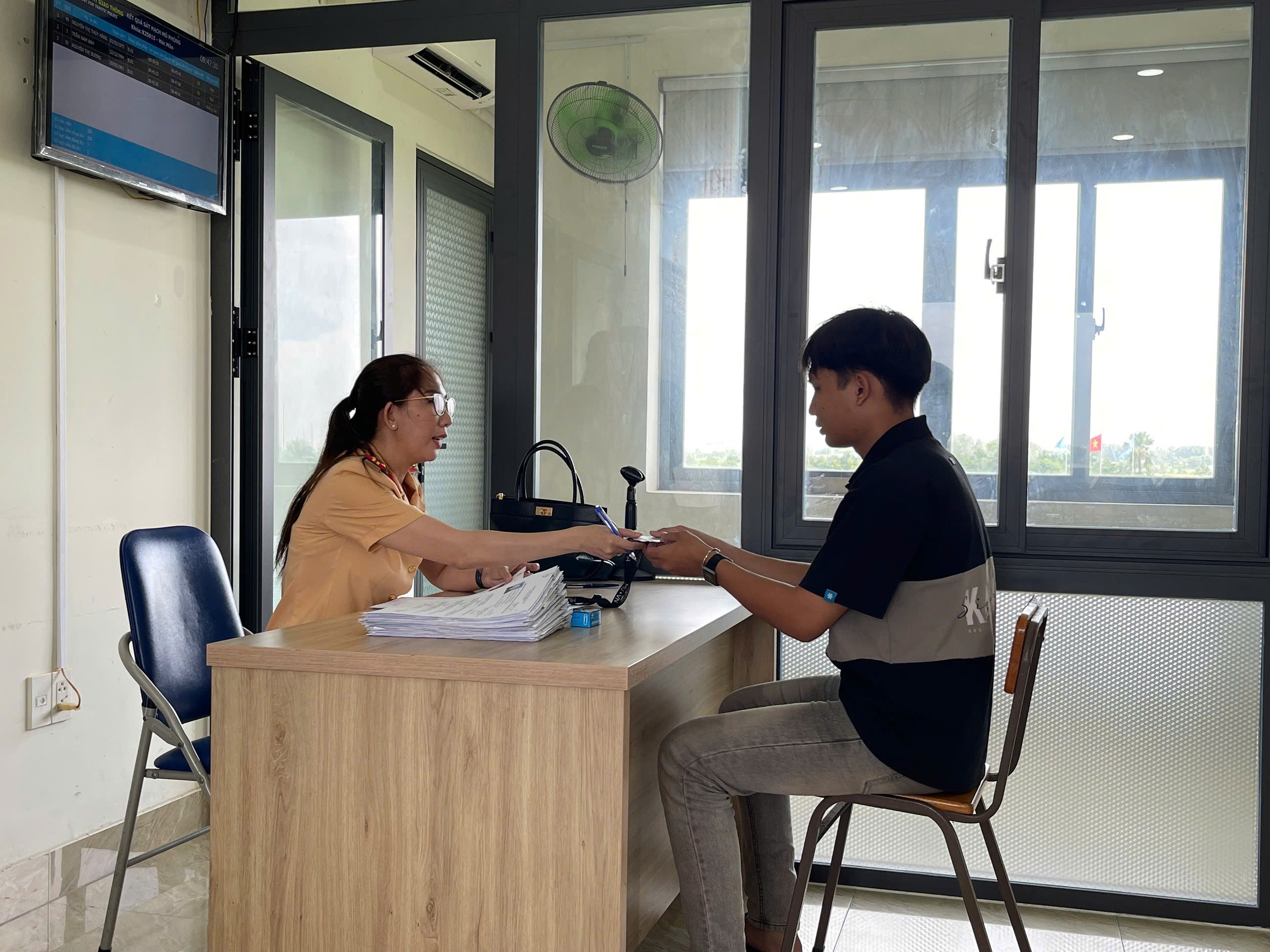 TP HCM: Tin vui cho người d&acirc;n quan t&acirc;m đến s&aacute;t hạch, cấp giấy ph&eacute;p l&aacute;i xe - Ảnh 4.
