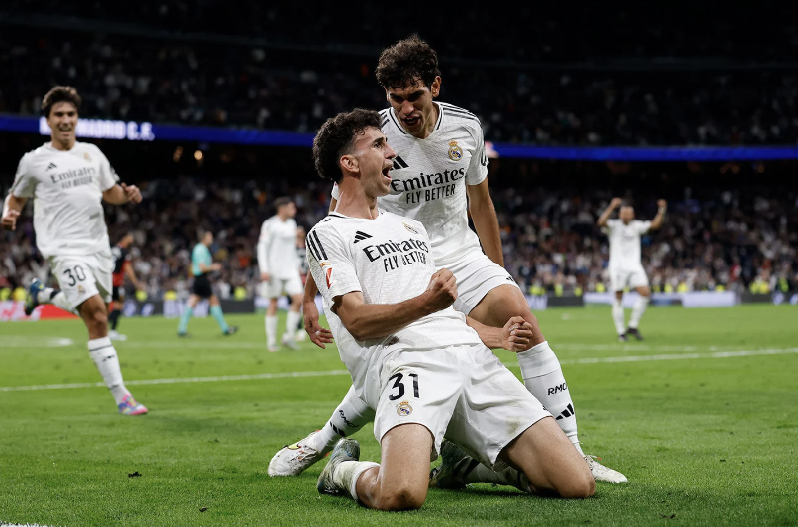Sao trẻ lập c&ocirc;ng, Real Madrid n&iacute;u giữ hy vọng đua tranh La Liga - Ảnh 6.
