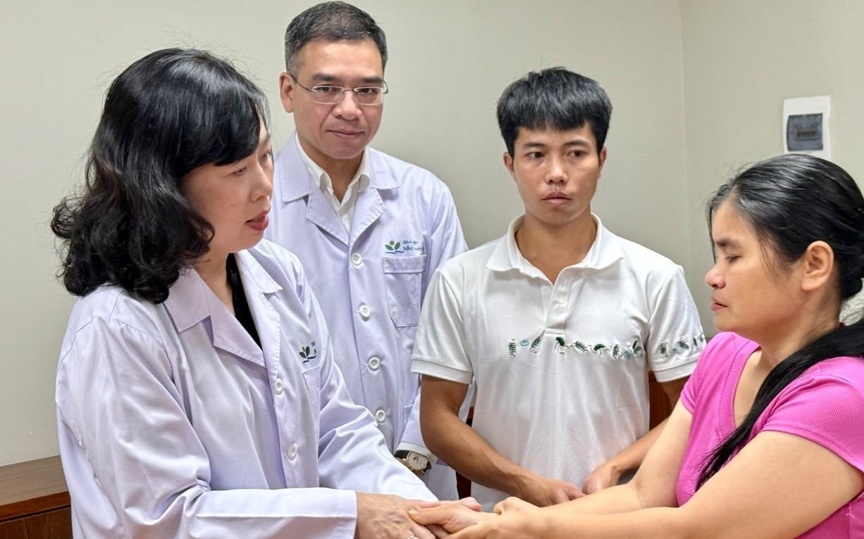Bé trai trong vụ "nộp đủ tiền mới cấp cứu" đã ra viện