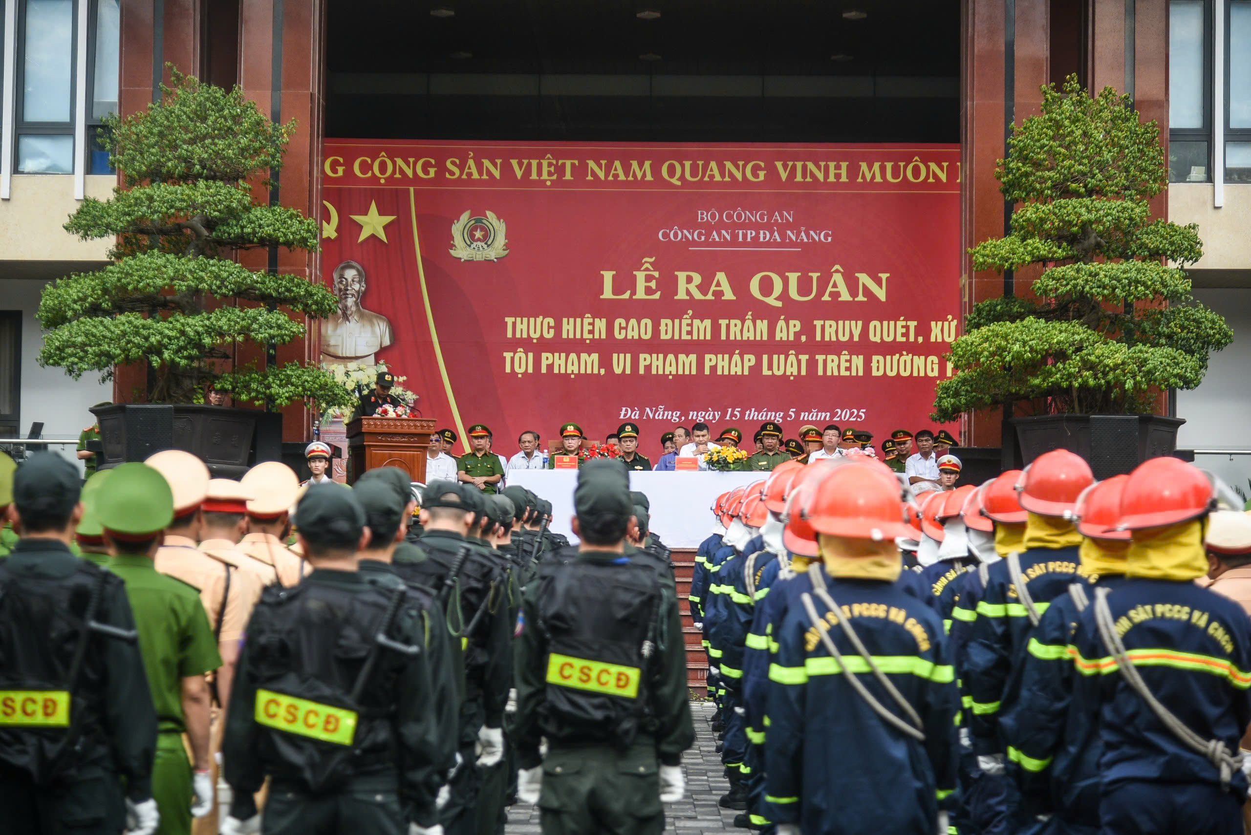 Công an Đà Nẵng mở cao điểm trấn áp tội phạm thanh thiếu niên gây rối - Ảnh 1.