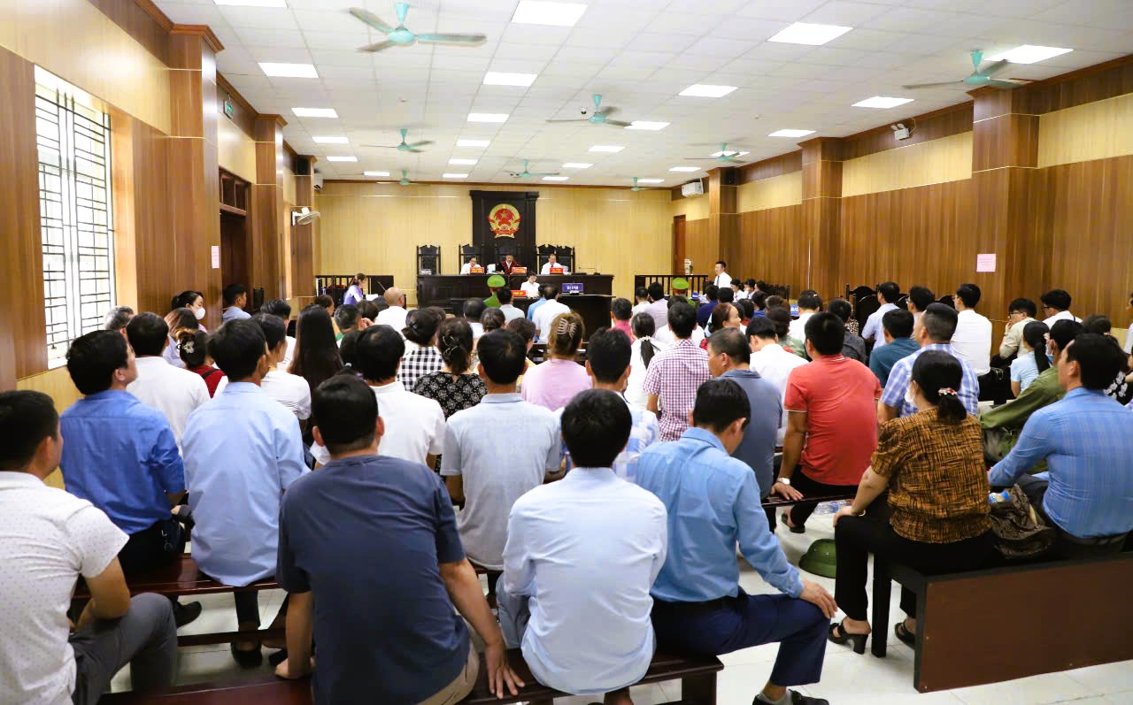 Một cựu chủ tịch huyện ở Thanh Hóa lĩnh 5 năm tù- Ảnh 2.