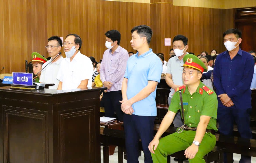 Một cựu chủ tịch huyện ở Thanh Hóa lĩnh 5 năm tù- Ảnh 1.