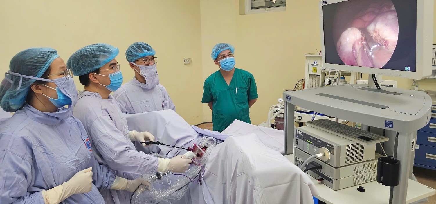 Lần đầu mổ ung thư phụ khoa không để lại sẹo- Ảnh 1.