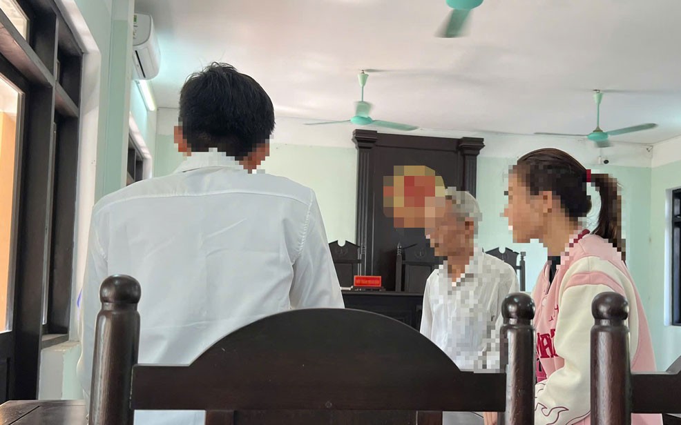 Ly hôn tuổi xế chiều - Ảnh 1.