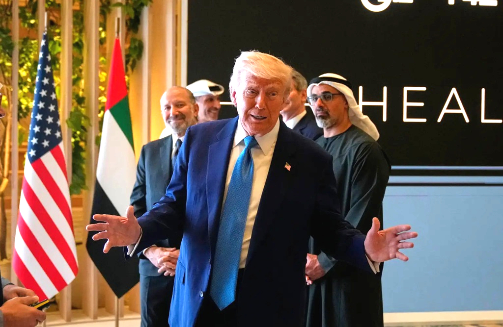 Tổng thống Donald Trump sẽ gửi thư thông báo thuế mới đến 150 đối tác- Ảnh 1.