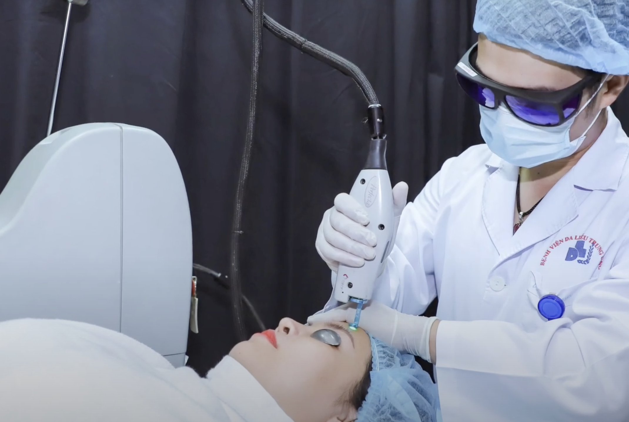 Cảnh b&aacute;o mặt tr&aacute;i của xu hướng l&agrave;m đẹp kh&ocirc;ng x&acirc;m lấn- Ảnh 2.