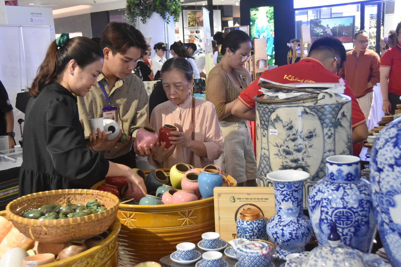 Chương trình "Tôn vinh cà phê, trà Việt" sôi động trước giờ khai mạc- Ảnh 3.