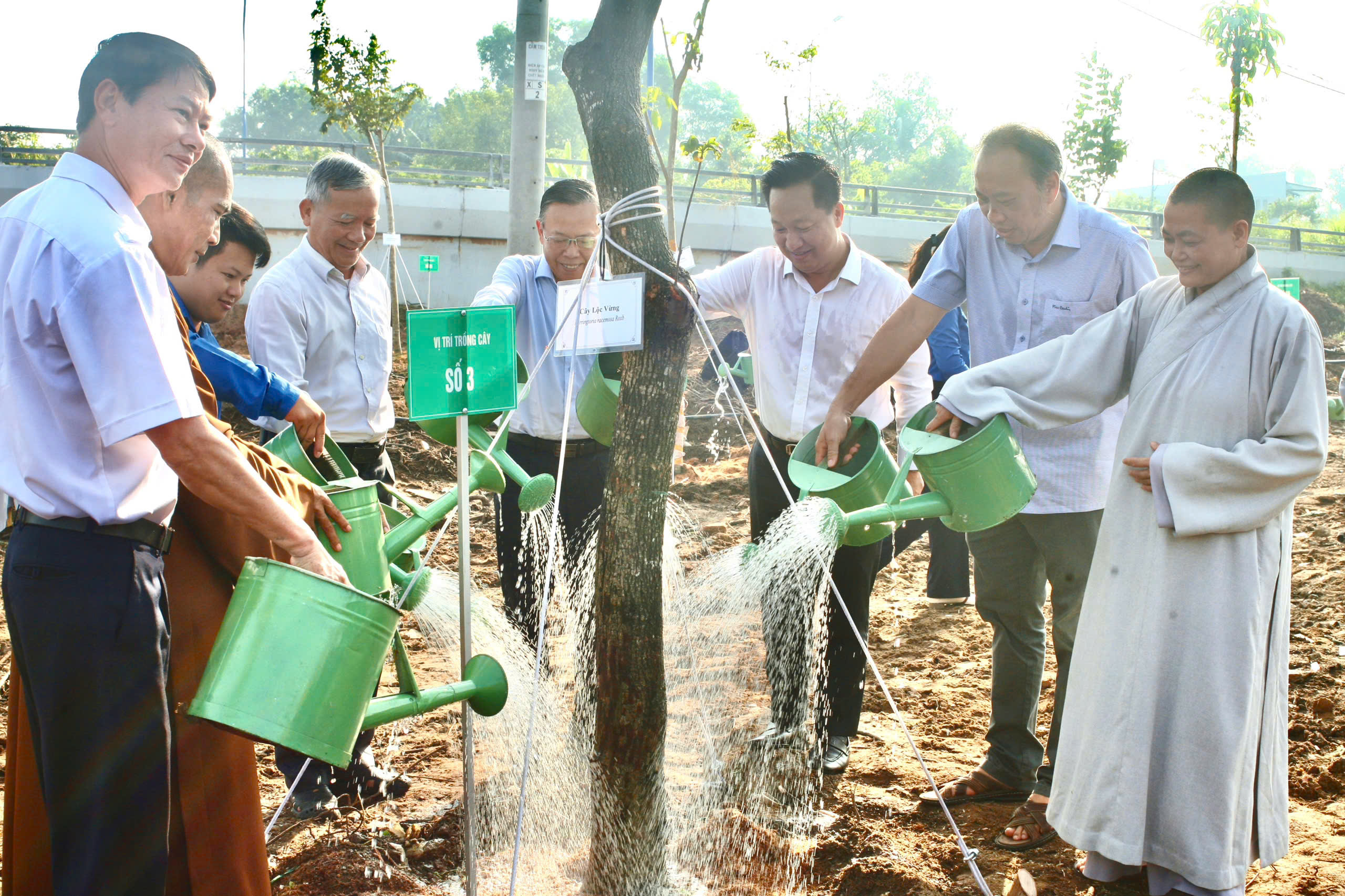 TP Thủ Đức phát động “Tết trồng cây đời đời nhớ ơn Bác Hồ”- Ảnh 2.