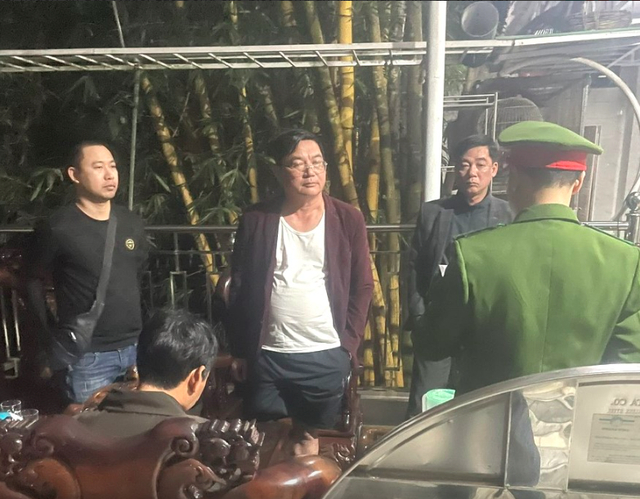Cựu tổng biên tập tạp chí Môi trường - Đô thị và thuộc cấp "chia chác" 5 tỉ đồng cưỡng đoạt ra sao?- Ảnh 3.