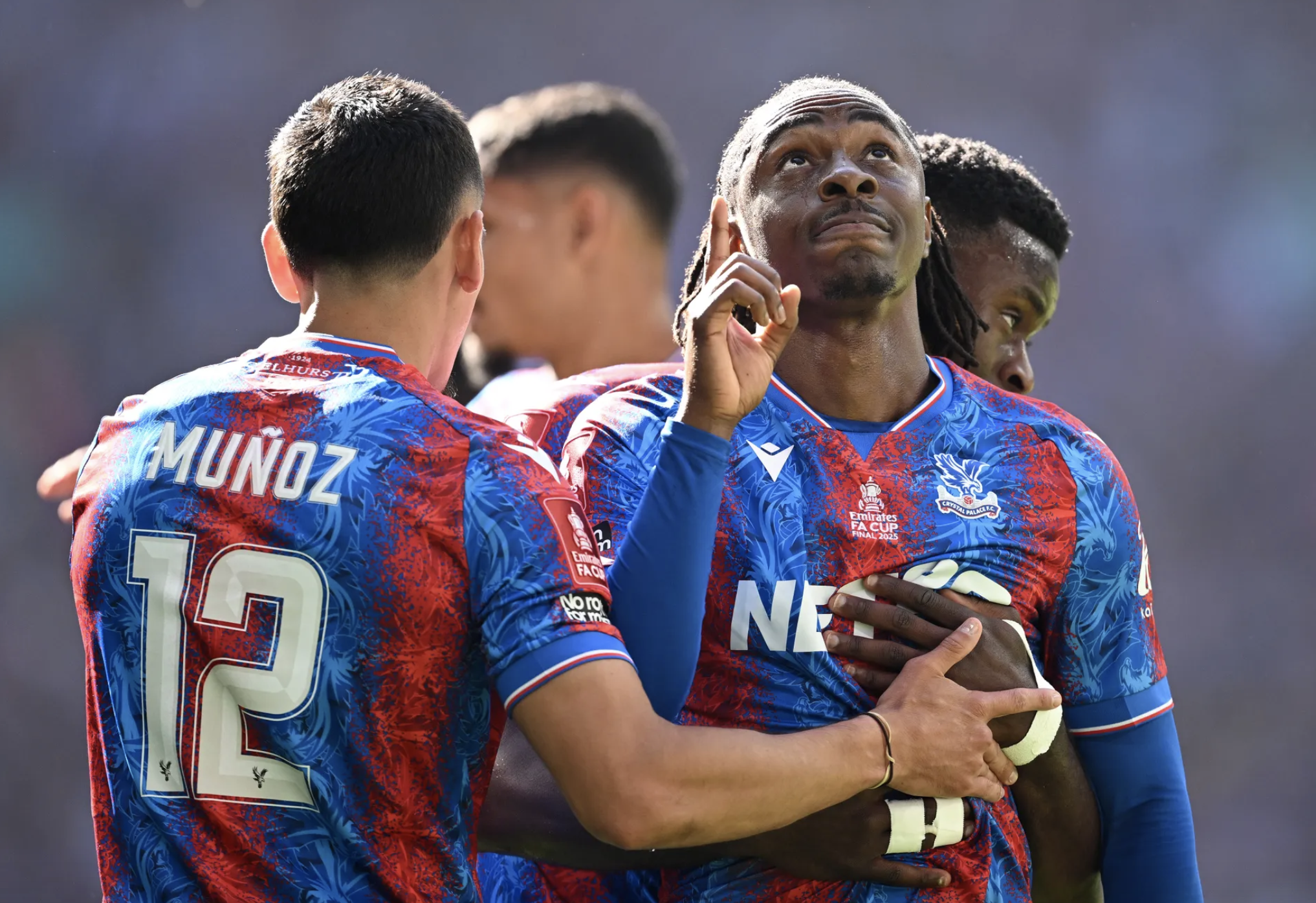 Sao tuyển Anh lập c&ocirc;ng, Crystal Palace gi&agrave;nh FA Cup sau 119 năm- Ảnh 3.