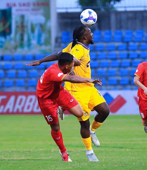 CLB SLNA nhen nh&oacute;m cơ hội trụ hạng sau chiến thắng trận "derby" xứ Nghệ - Ảnh 1.