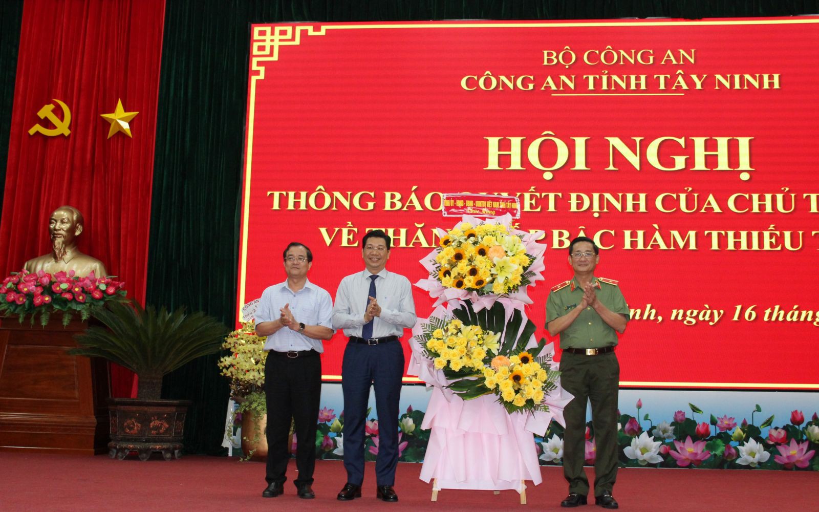 Giám đốc Công an tỉnh Tây Ninh được thăng cấp bậc hàm Thiếu tướng