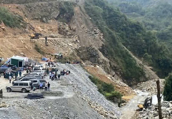 Thủ tướng y&ecirc;u cầu điều tra sự cố sạt lở c&ocirc;ng tr&igrave;nh thủy điện khiến nhiều người mất t&iacute;ch, bị thương- Ảnh 1.