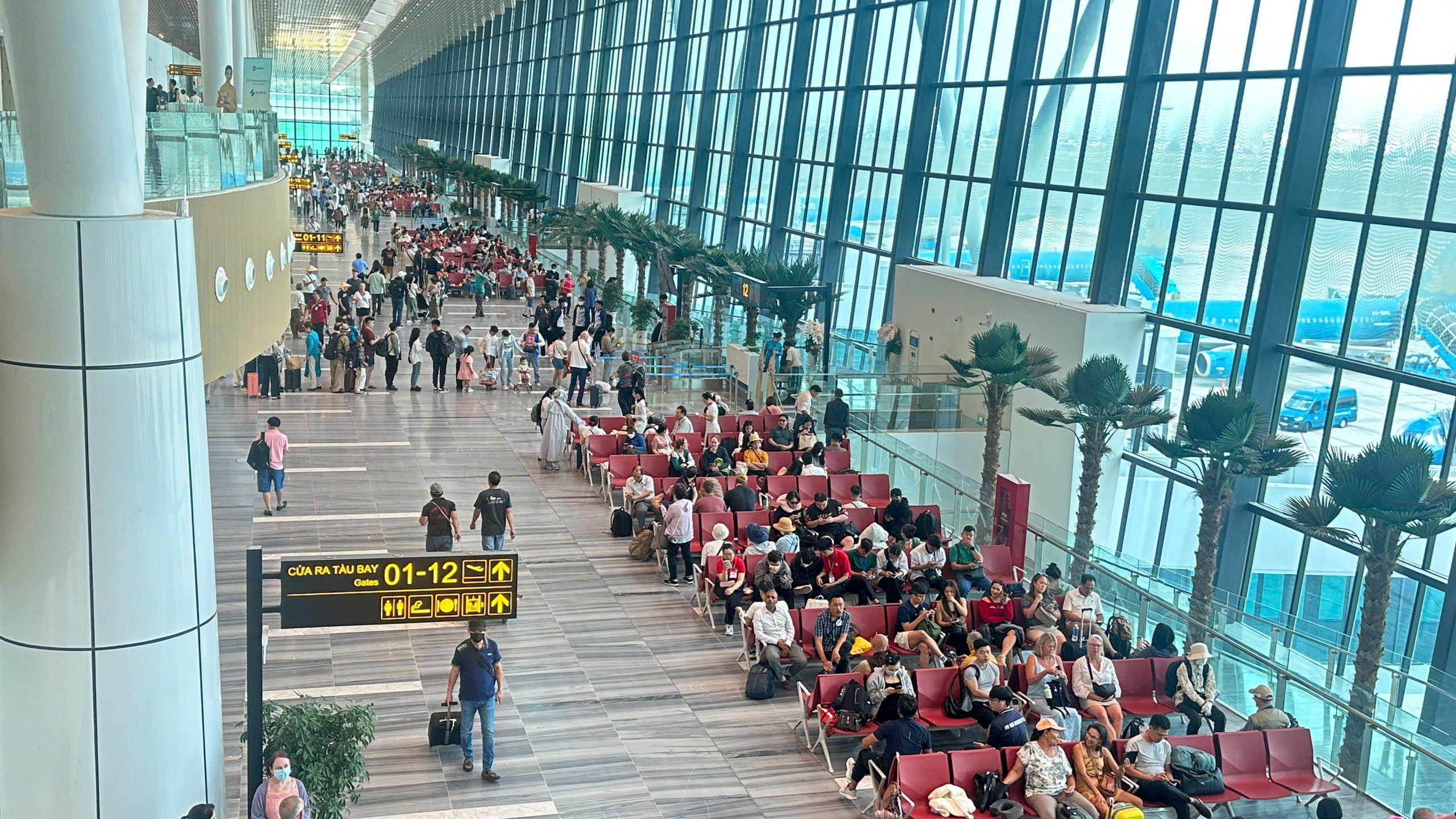 Từ h&ocirc;m nay 17-5, kh&aacute;ch bay Vietnam Airlines chặng n&agrave;o sẽ khởi h&agrave;nh ở T3 T&acirc;n Sơn Nhất?- Ảnh 1.