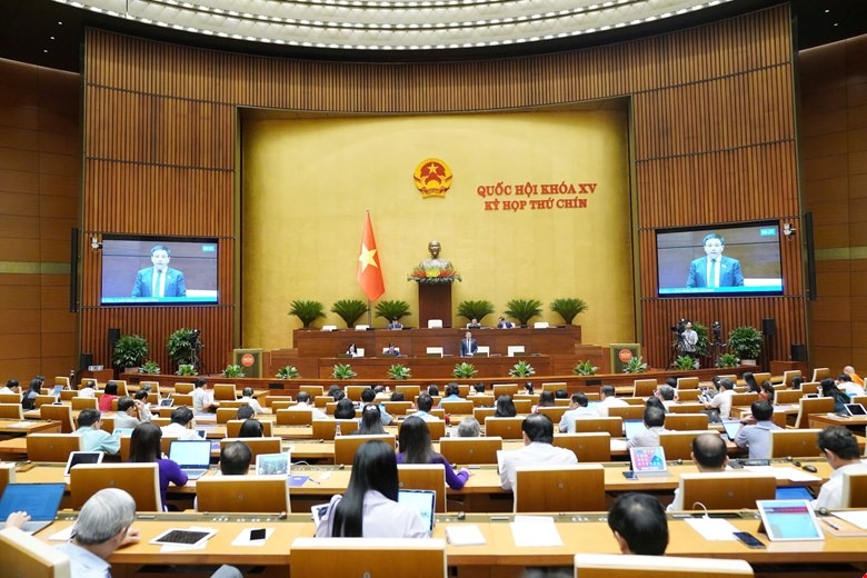 Trình Quốc hội bổ sung ngân sách để chi trả chế độ sau sắp xếp bộ máy, miễn học phí- Ảnh 1.