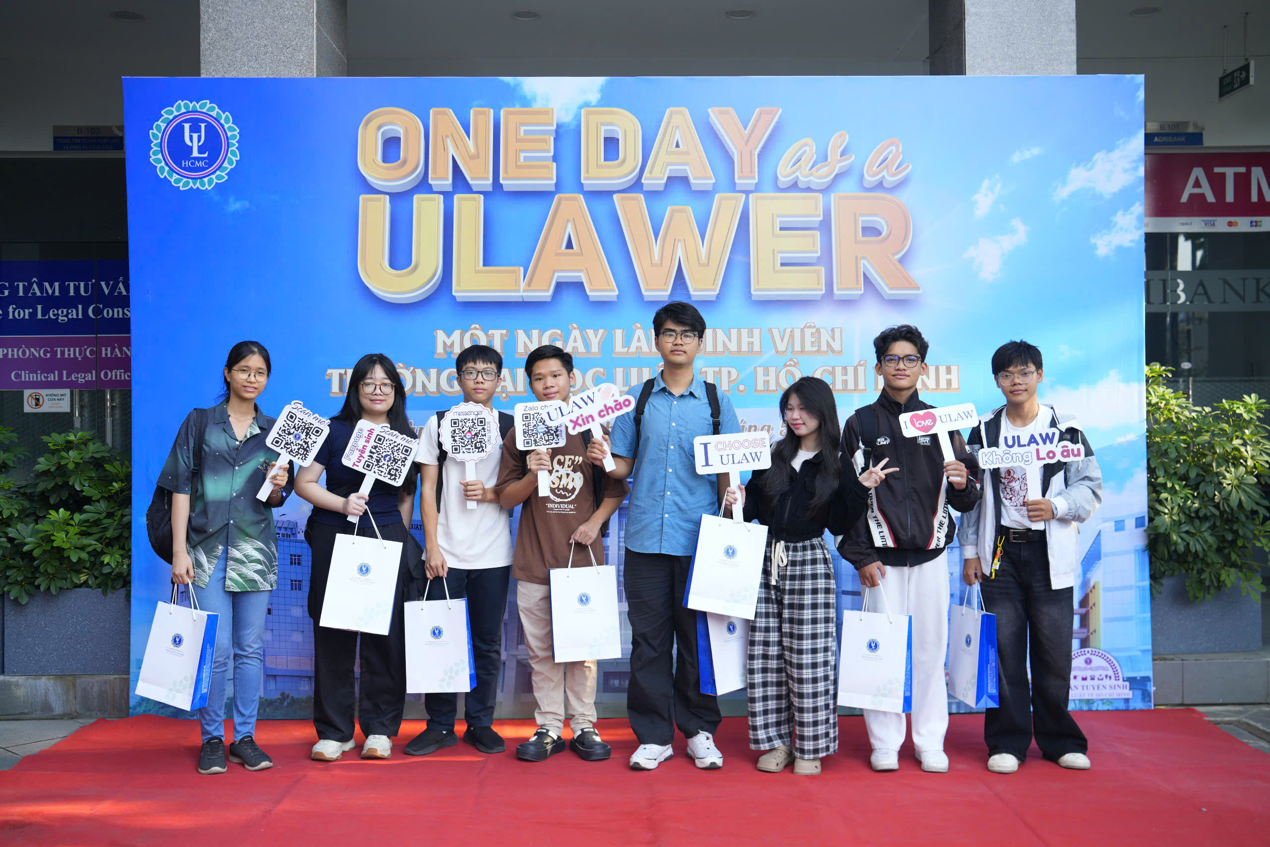 Phụ huynh trải nghiệm 1 ng&agrave;y l&agrave;m sinh vi&ecirc;n c&ugrave;ng con  - Ảnh 7.