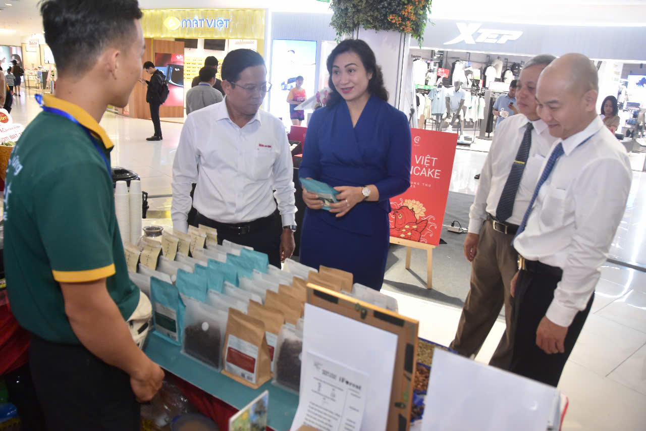 Chương tr&igrave;nh &ldquo;T&ocirc;n vinh c&agrave; ph&ecirc;, tr&agrave; Việt&rdquo; 2025: Khai mạc kh&ocirc;ng gian văn h&oacute;a Việt giữa l&ograve;ng th&agrave;nh phố - Ảnh 18.