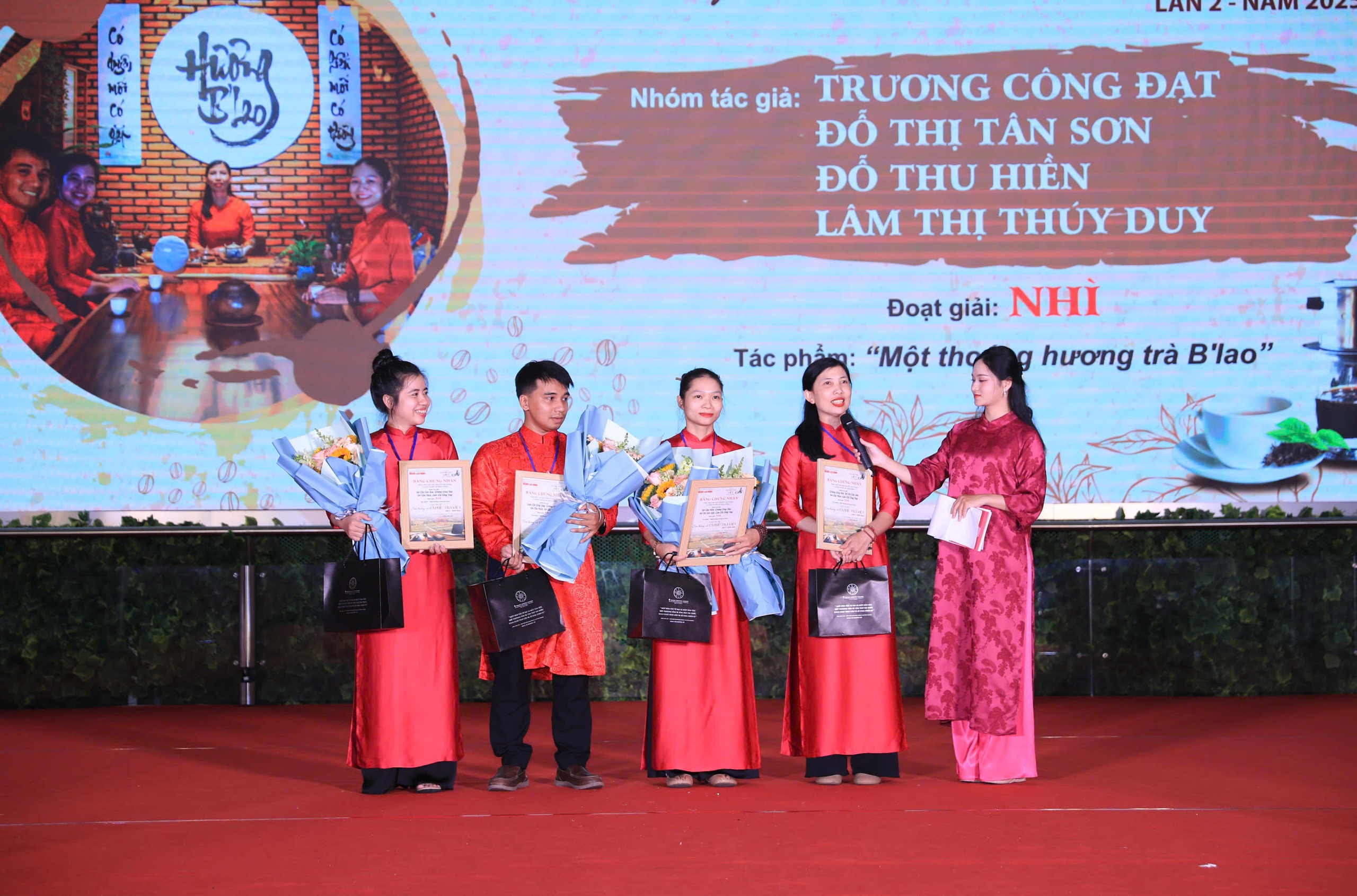 Viết nên những giá trị không thể đong đếm của trà, cà phê - Ảnh 11.