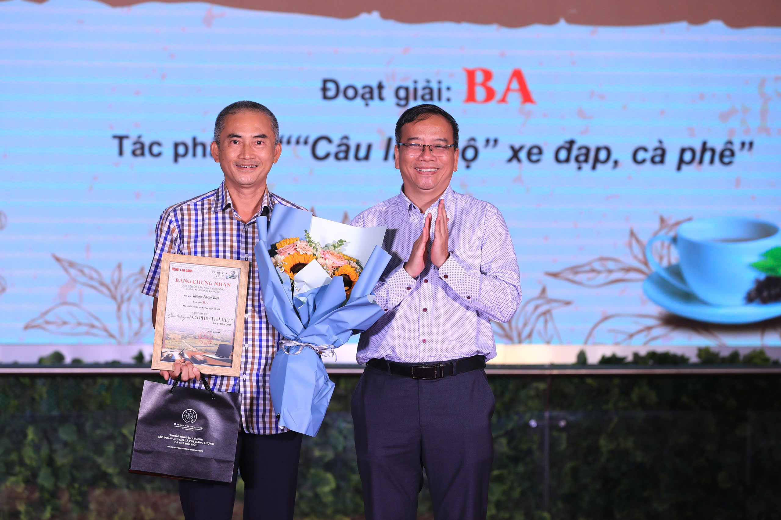 Viết nên những giá trị không thể đong đếm của trà, cà phê - Ảnh 8.