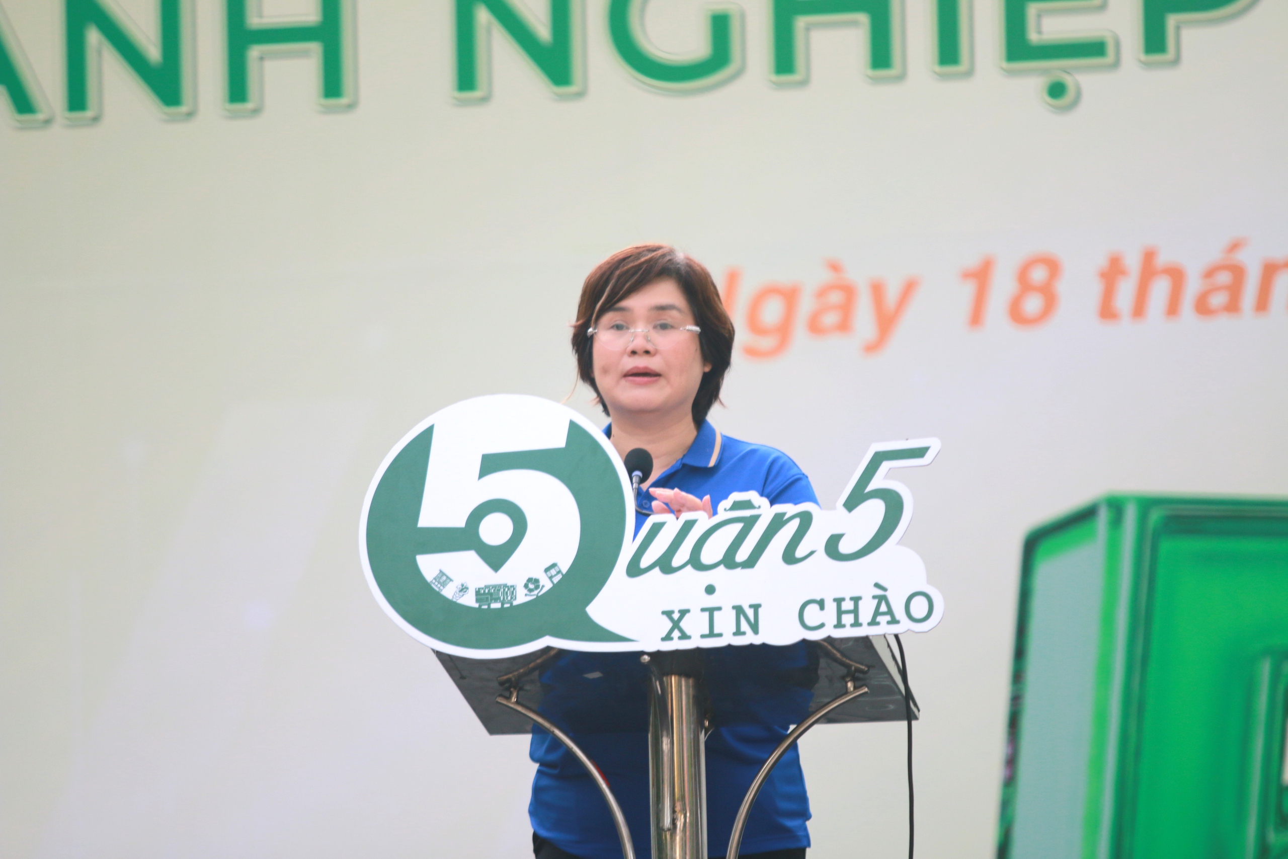 Sôi nổi Chương trình đi bộ Cán bộ, công chức, viên chức, doanh nghiệp Quận 5- Ảnh 1.
