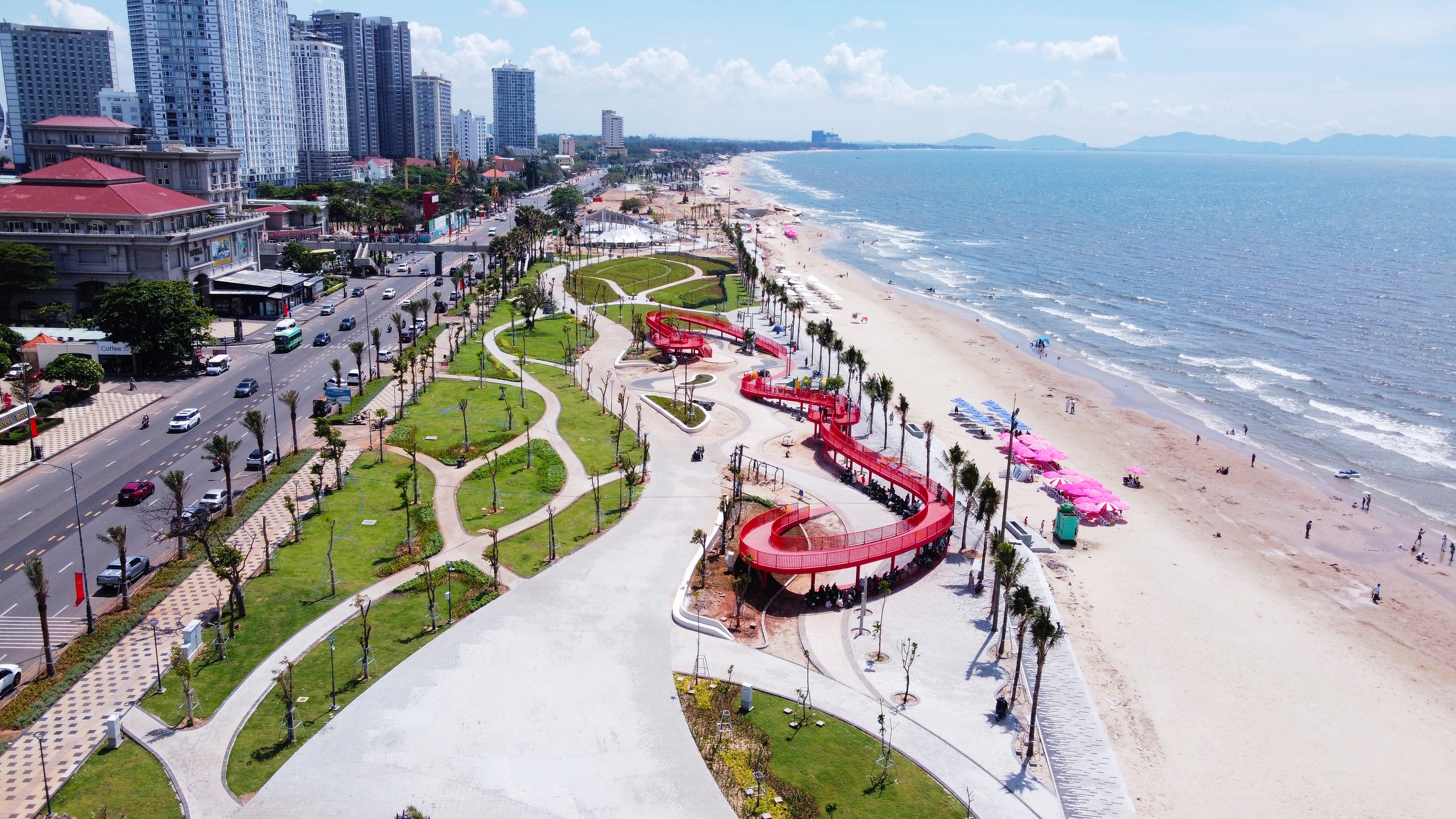 Bãi Sau Vũng Tàu "thay áo mới" trước mùa cao điểm du lịch - Ảnh 9.